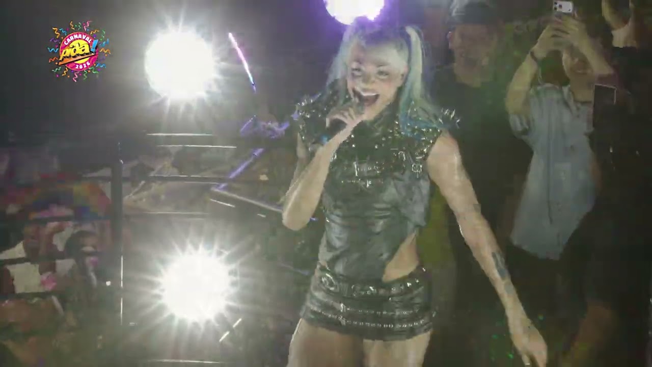 Pabllo Vittar no Carnaval de Salvador 2026