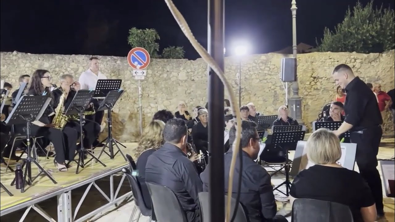 Un Amore così grande - Ass. Musicale S. Cecilia Di Buseto Palizzolo - Dirige il M° Giuseppe DAlberti