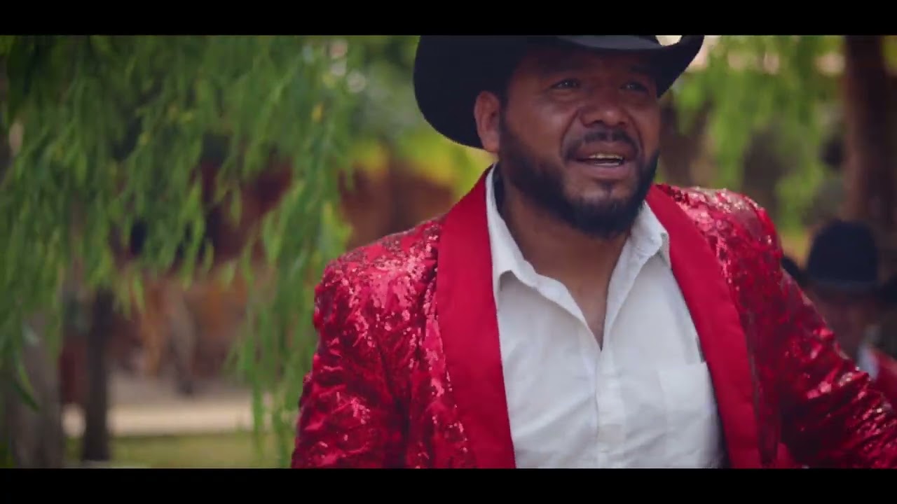Real De Avino (Video Oficial) Popurri De Quebraditas