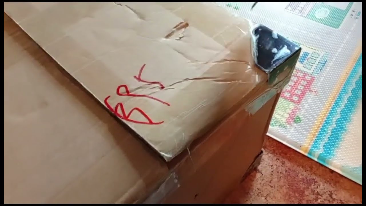 UNBOXING CABINET 