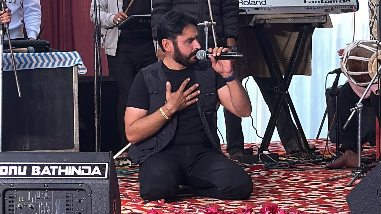 Kamli Song Perfomance