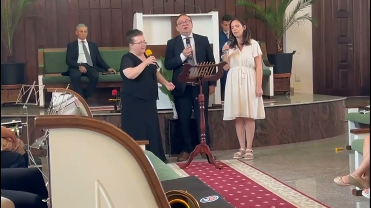 Bland ca o voce de inger - Elena Bentea &  Corne si Ramona Darvasan