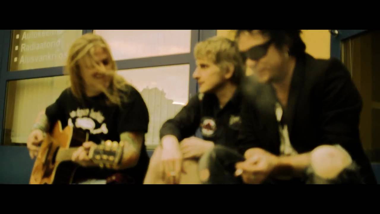 Revolver VideoBlog #7