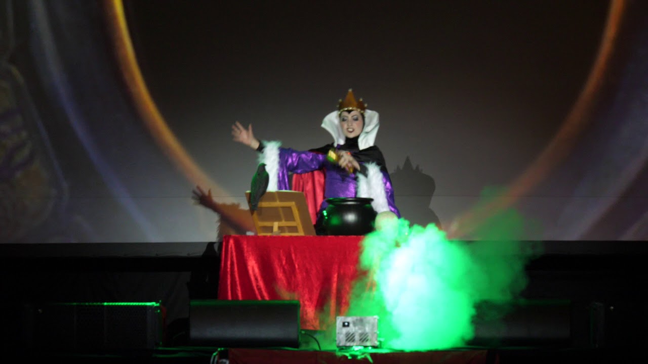 Animecon 2019 - Cosplay Sunday - 23 - Snow White - Evil Queen