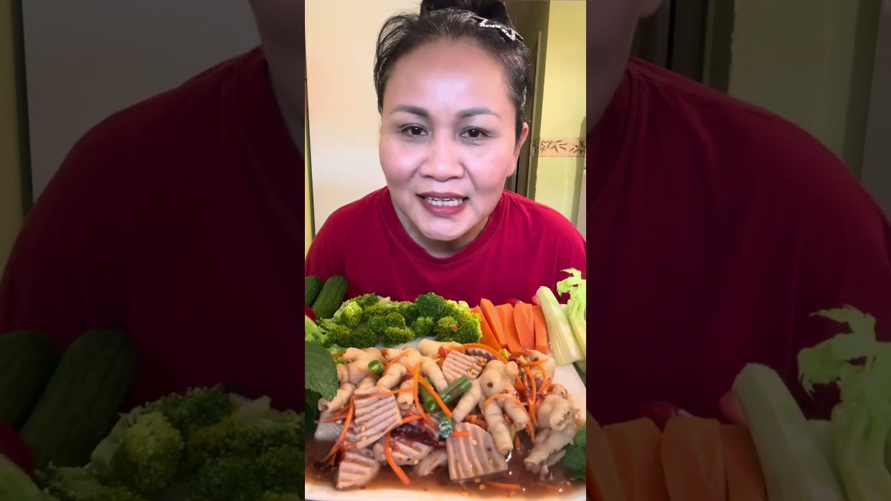 #ตำเล็บมือนางใส่หมูยอ มากินนำกันจ้า