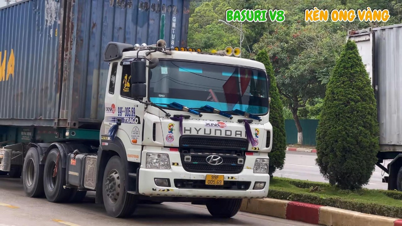 Tổng Hợp Màn Đánh Còi Củ Các Idol Xe Tải