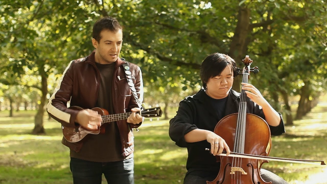 Ukulollo and Craig Chee - Everybody wants to rule the world - Ukulele and Cello!