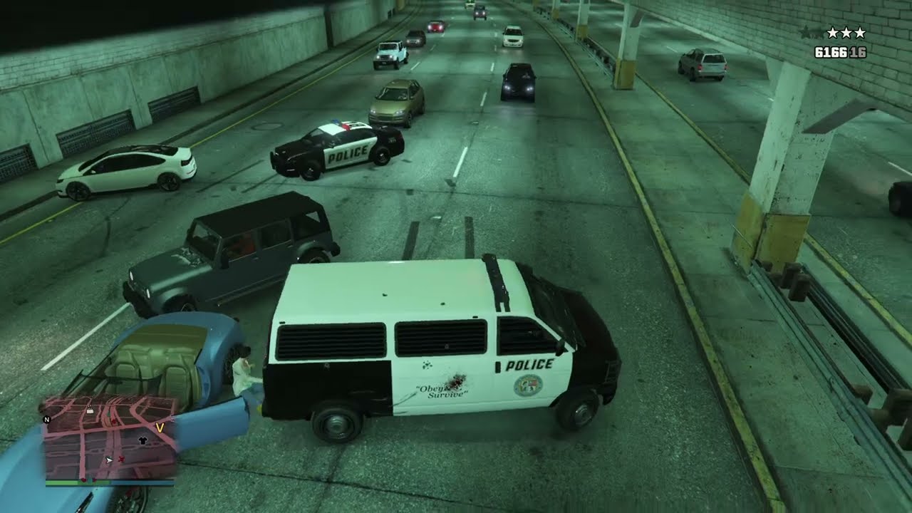 Grand Theft Auto V 7 minutes of hilarious mayhem, craziness, chaos with a police van in the tunnel