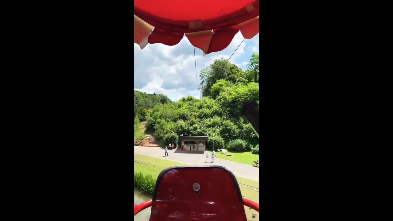 Gondeln On-Ride und Seilbahn im Deutsch-Französischen Garten in Saarbrücken