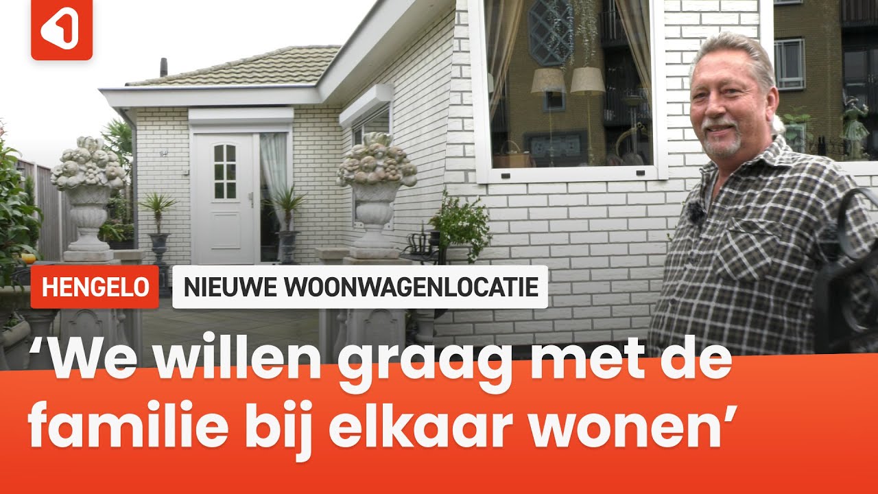 René Kruizinga geeft rondleiding in z'n woonwagen, die hij binnenkort inruilt voor iets nieuws