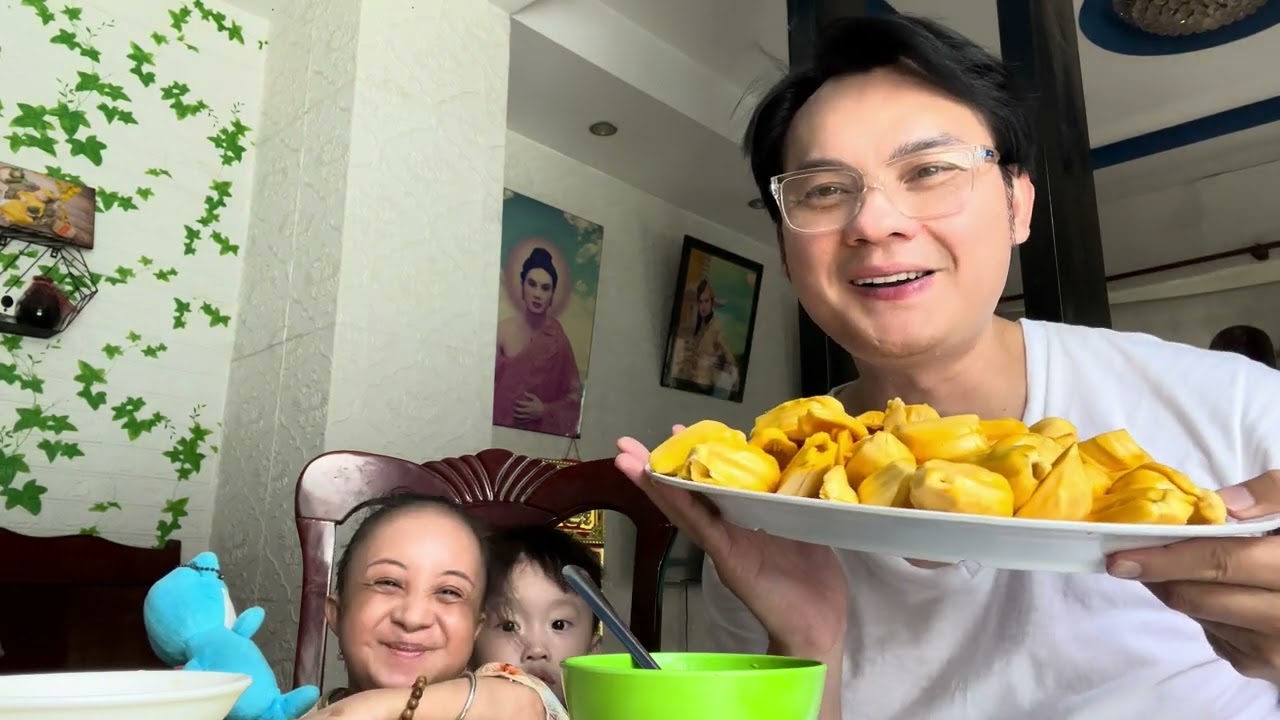 Bửa ăn chia tay với con gái Kim Tiểu Ly