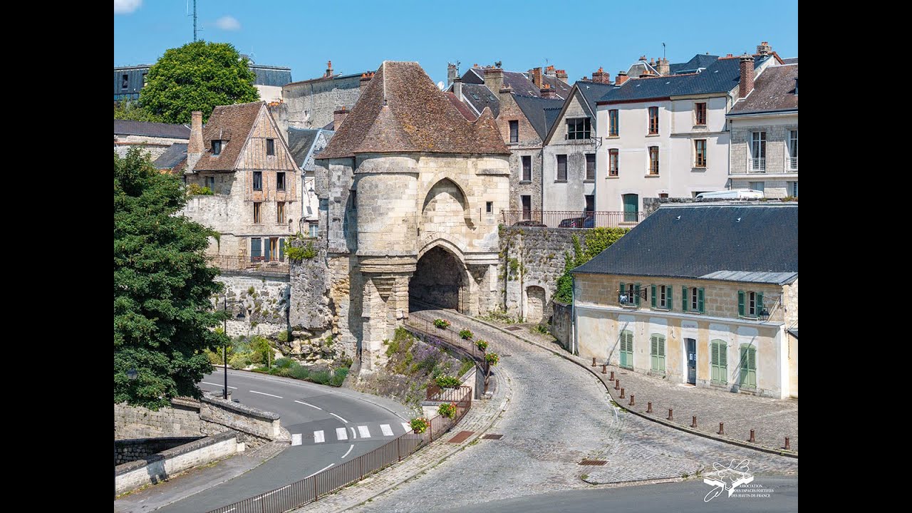 Laon, ville fortifi&eacute;e