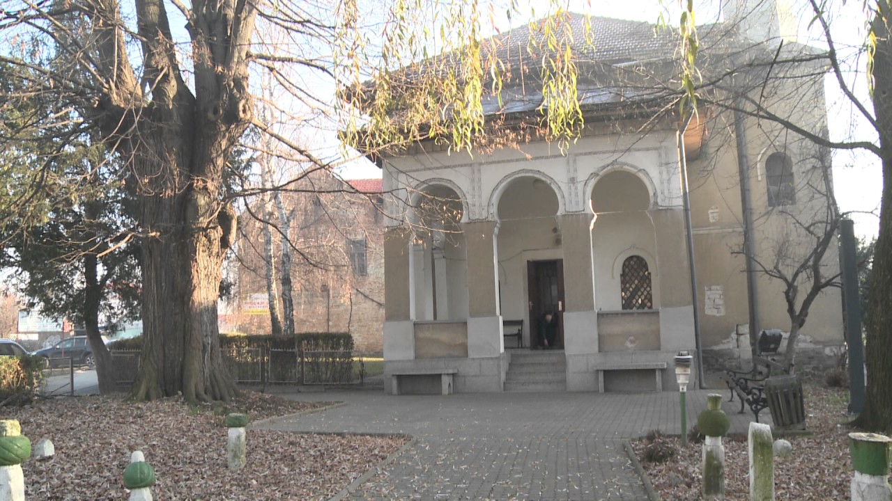 Atik (Behram-begova) džamija Tuzla