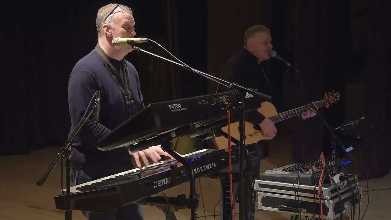 Grupa ''VĒJA MUZIKANTI'' - dziesmu popūrijs (live)