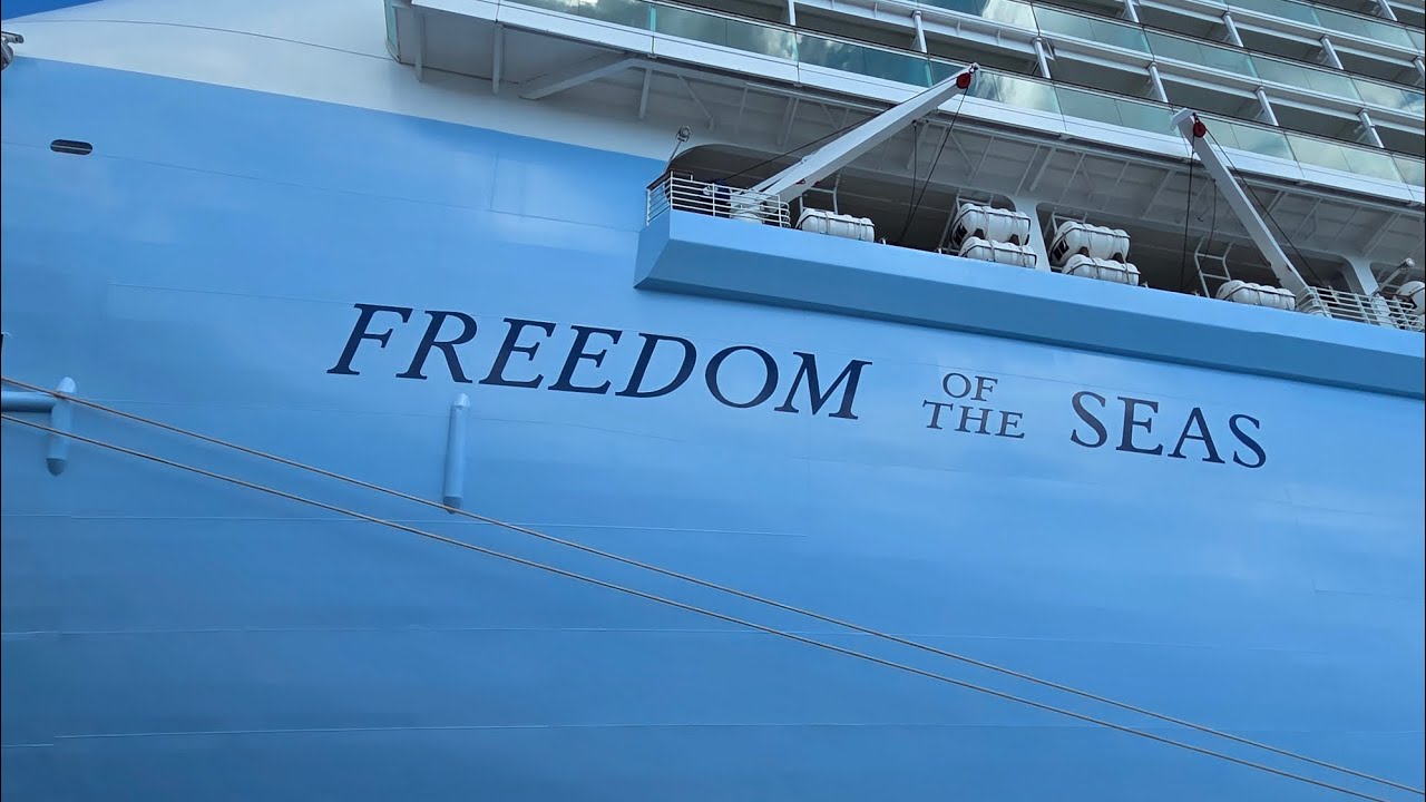 Freedom of the Seas Cruise Vlog | Boarding Day & First Impressions | Part 1
