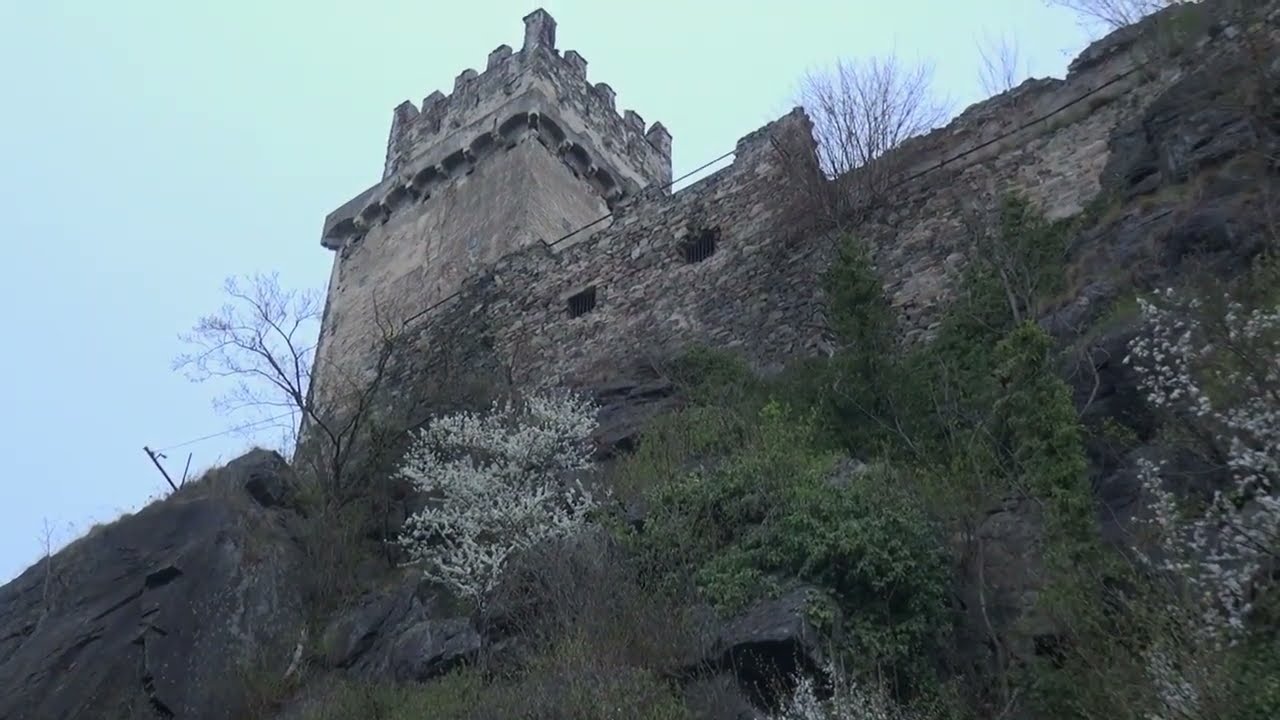 Die uneinnehmbare Festung: Entdeckung der Burgruine Weitenegg in der Wachau