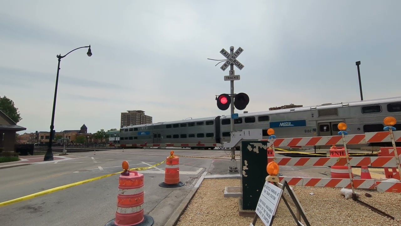 Dunton Ave. Railroad Crossing (Arlington Heights, IL) 5/30/25