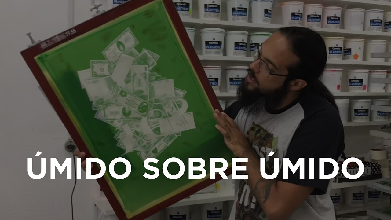 ÚMIDO SOBRE ÚMIDO - Cromia em camiseta preta