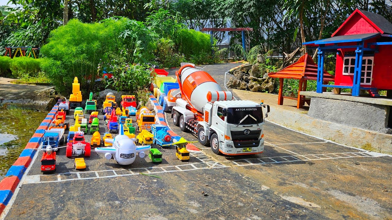 MAIN RC Mobil Truk Molen Panjang Bongkar Mobil Mobilan Truk Molen, Forklift, Buldoser, Truk Tambang