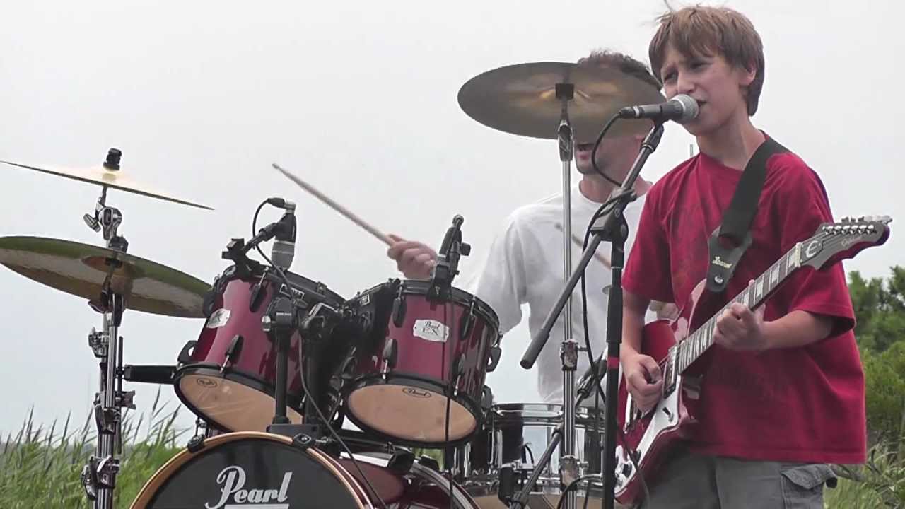 Awesome Kid Band - Welcome to the Jungle