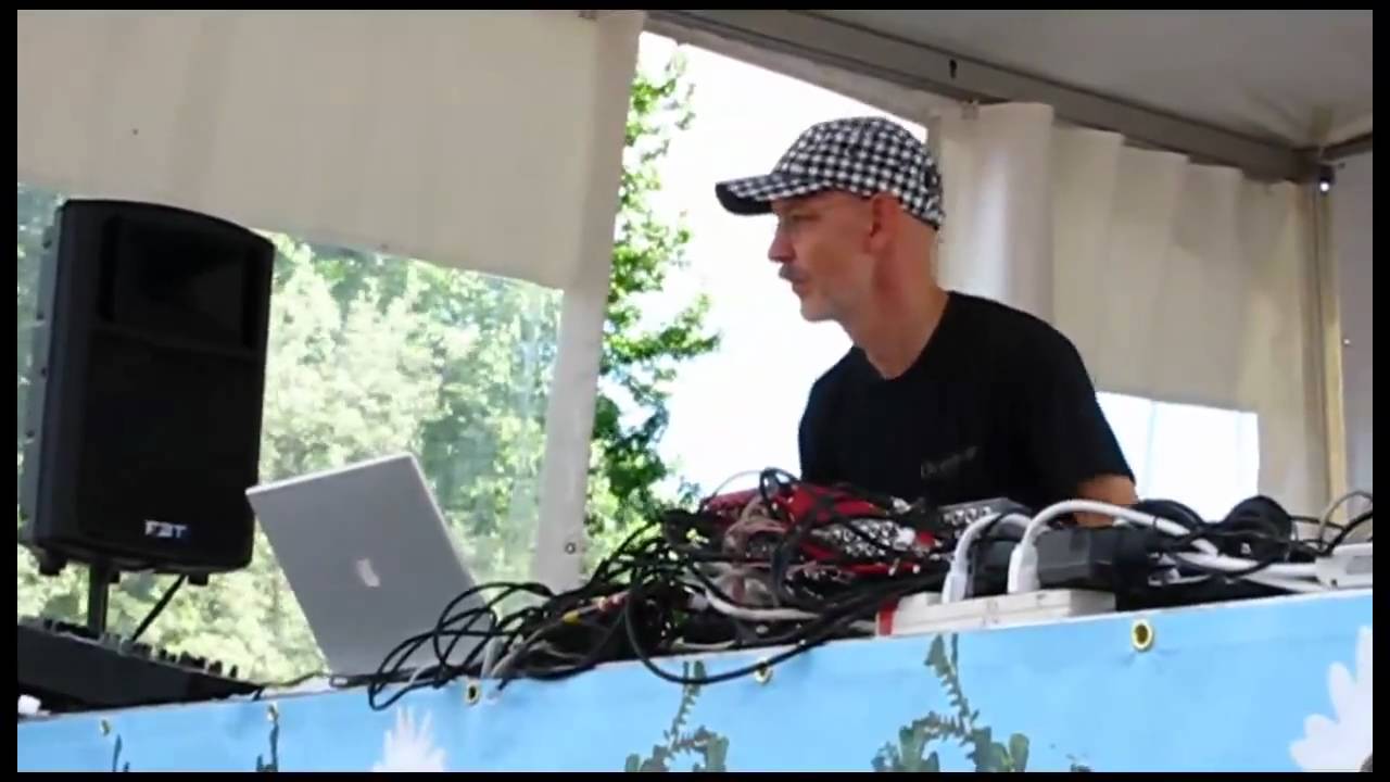 Thomas Fehlmann - T.R.N.T.T.F. -  Mutek10 - Live