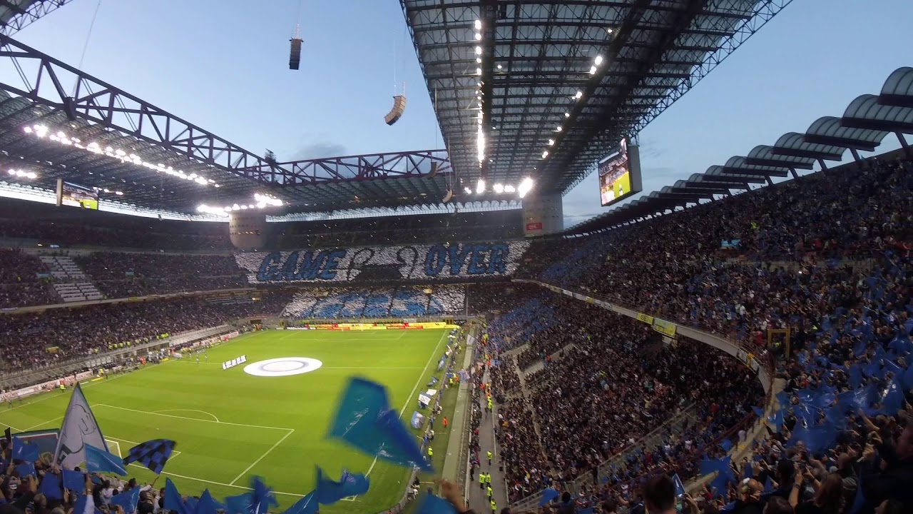 Fam&oacute;zni tifosi na San Sire | FutbalTour.sk