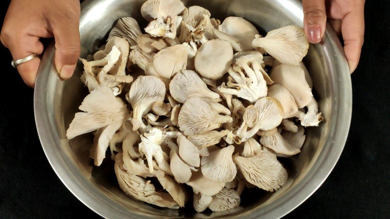 অতি সহজ আৰু সুস্বাদু কাঠফুলাৰ আঞ্জা | Quick & Tasty Mushroom Curry Recipe | assamese recipe video |