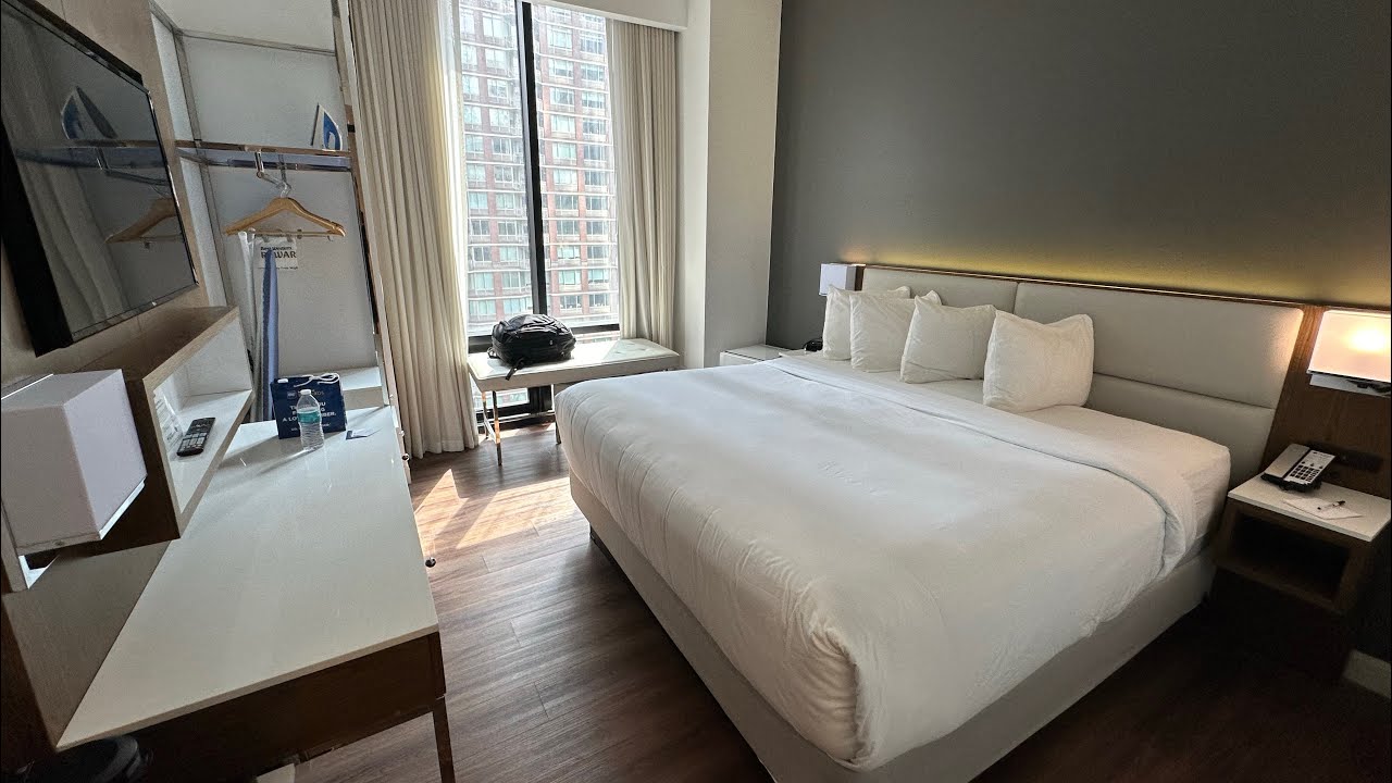 Best Western Premier Empire State Hotel - One King Bed - Review