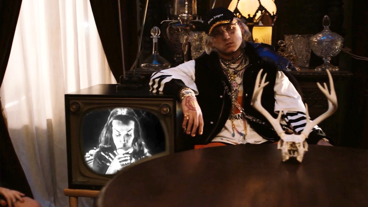 Ghostluvme - Vampira (dir. @LOUIEKNOWS) (Official Music Video)