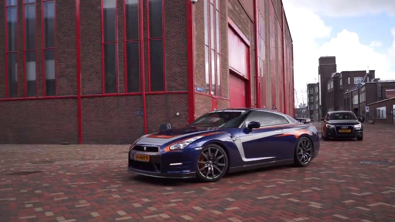 Insane Burnouts With Tire Blowout  & More! - Car Meeting RDM Rotterdam