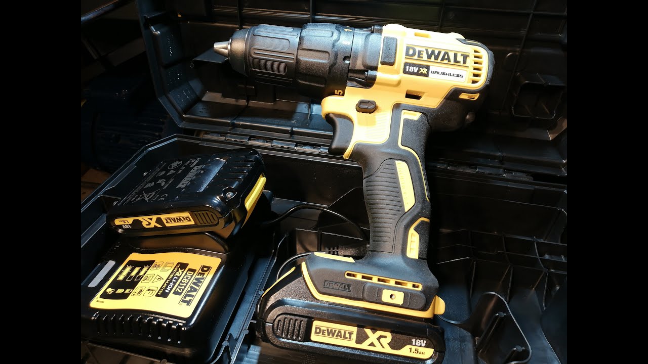 Tania wiertarka DeWalt 18V z CASTORAMY, silnik bezszczotkowy 65 Nm 3 lata gwarancji, 2 aku. UNBOXING