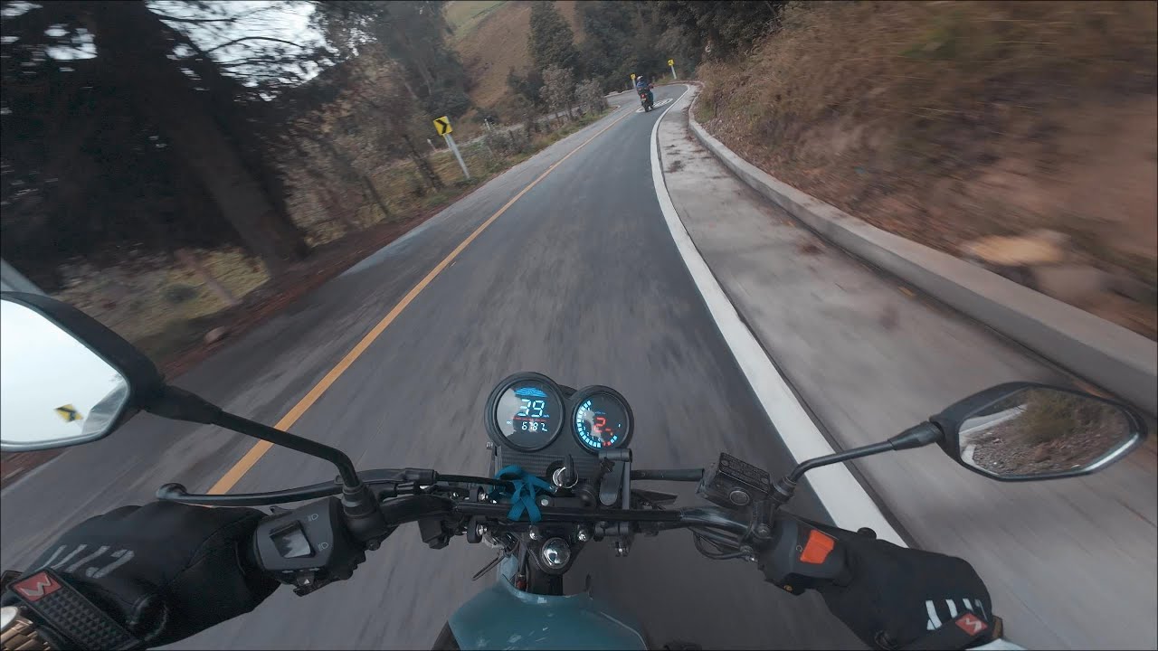 Curveando con la NKD 125 *Vía Sumapaz