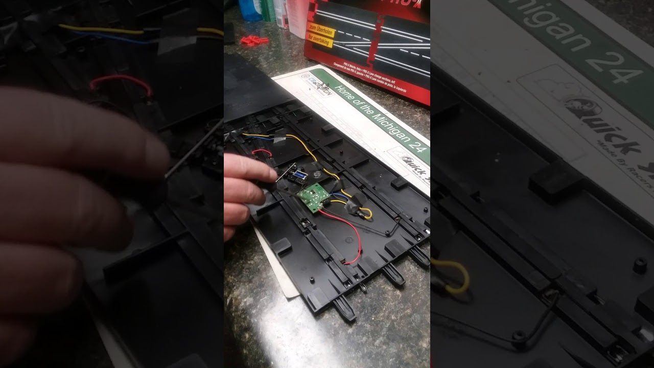 Converting Carrera Pro-X Lane Changer for Pitlane use
