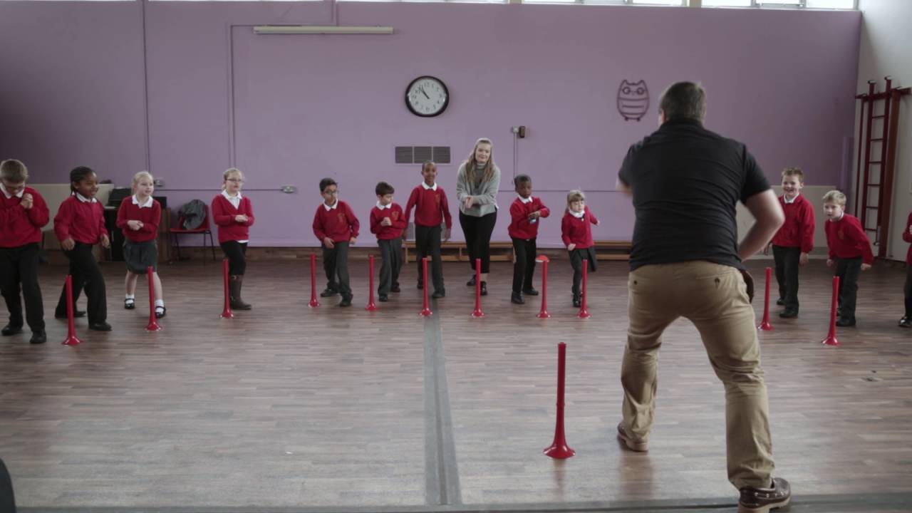 pBuzz Performance | Schoolchildren Play pBuzz | Whole-class Music