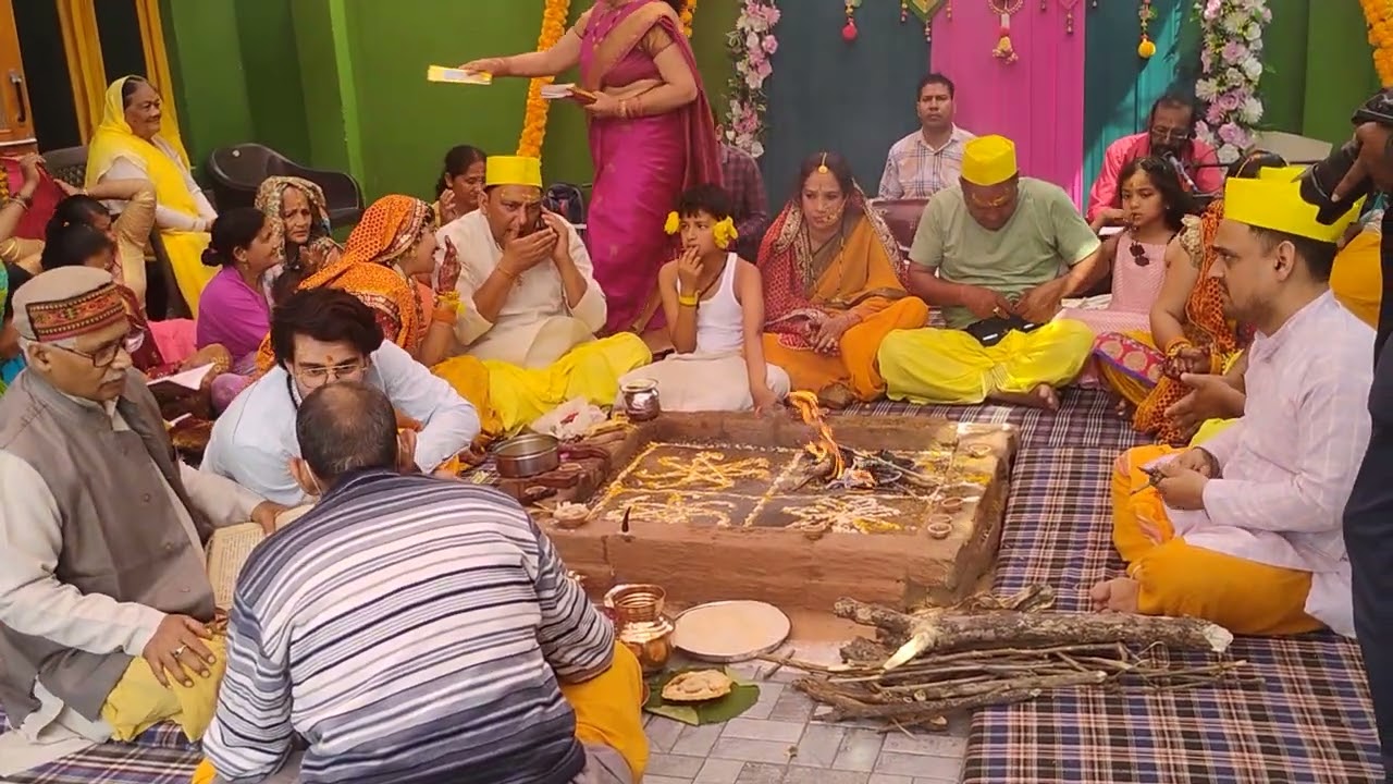 अधिकारी के घर पर सुन्दर काण्ड व जनेवु संस्कार 