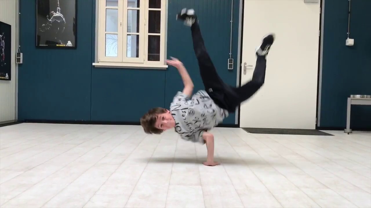 Flare (x) kick to 6 different moves