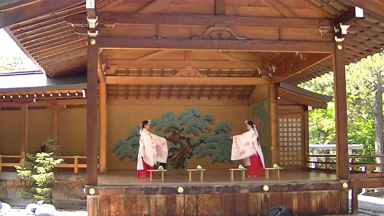 上川神社例大祭　豊栄の舞