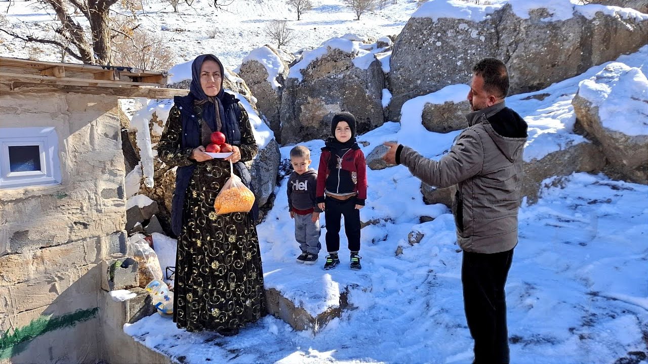 The life of a nomadic woman in the mountains🥺