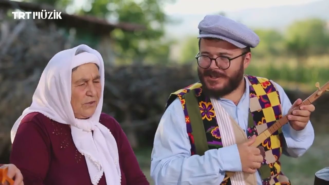 Emre Dayıoğlu & Denizli Beyağaçlı Kadınlar - Zülüfleri Taramış