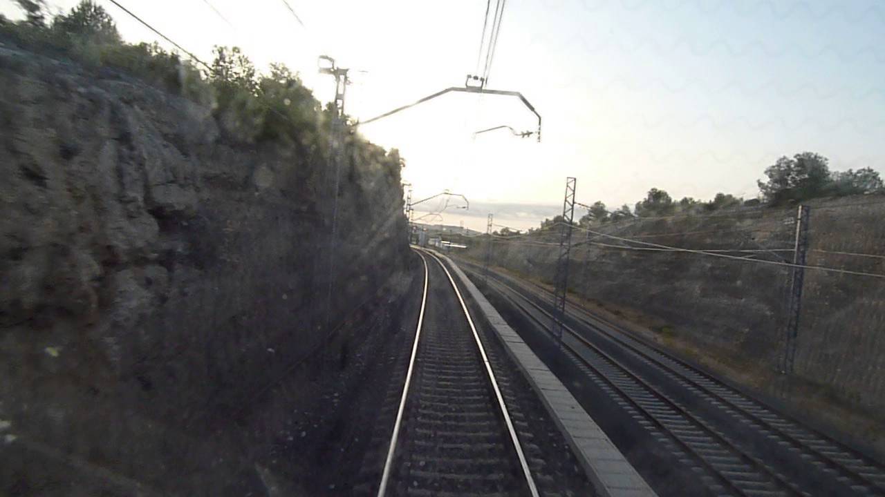 ADIF. Paso a Nivel Roda de Barà de ICF. Aproximación en cabina