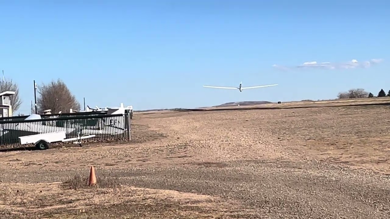 Self Launch - DG400 Glider