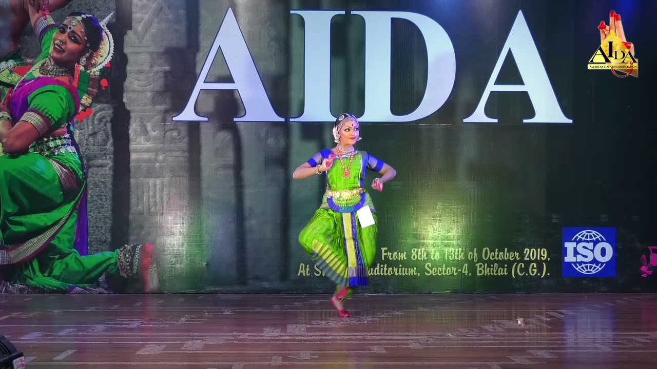 nrithyathi kalakshetram/teja sunil/bharathanatyam/om school of dance