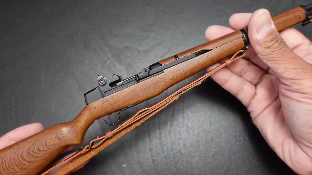 Miniature M1 Garand Model