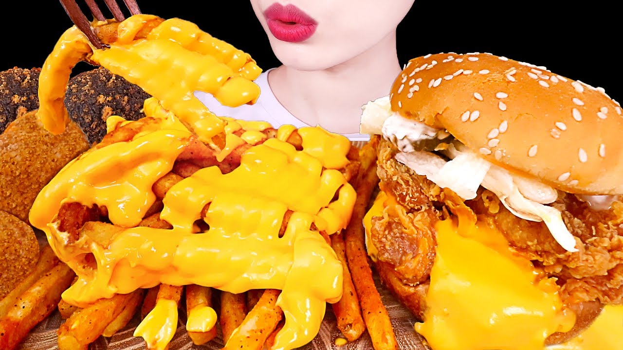 ASMR MUKBANG｜DEEP CHEESE CHICKEN BURGER, CHEESY FRIES, CHEESE BALL 맘스터치 딥치즈 싸이버거 감자튀김 치즈볼 EATING 먹방