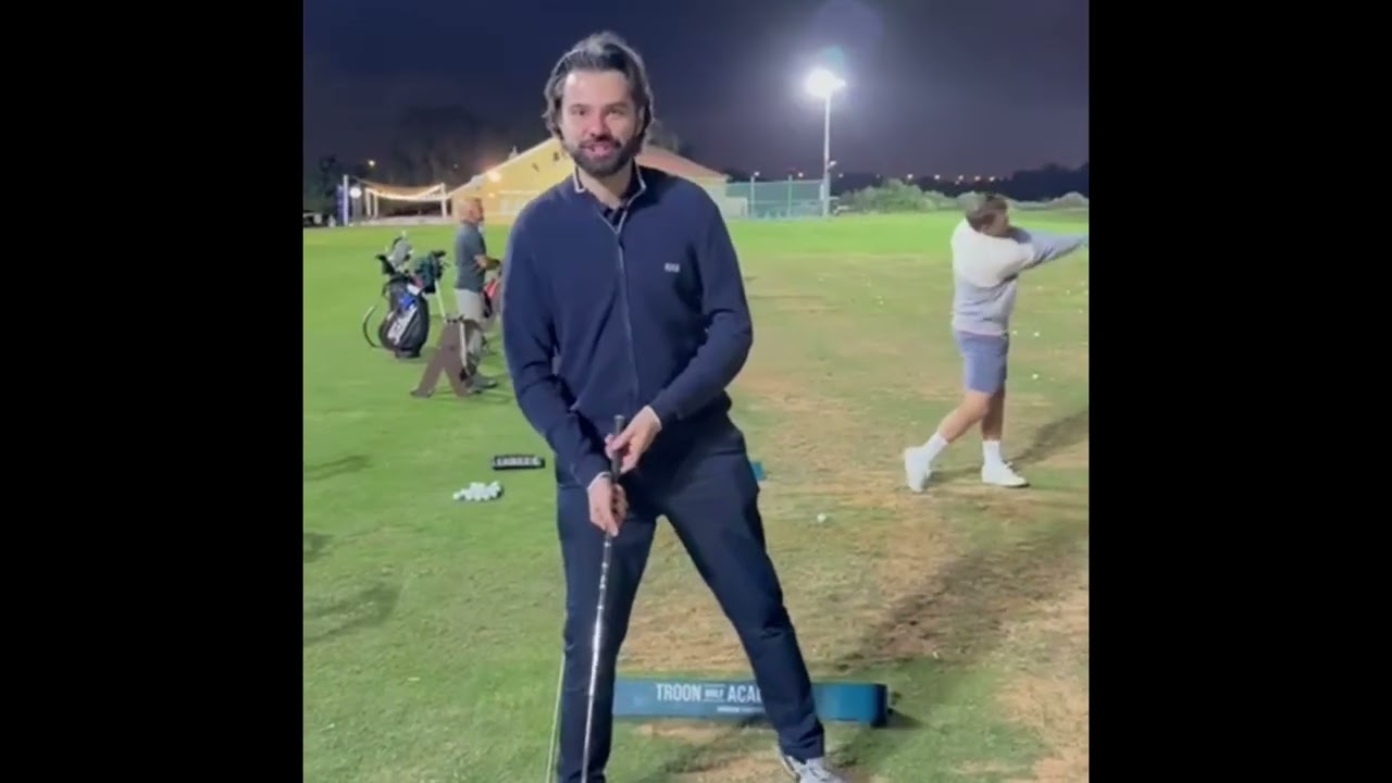 Student teaching DylanGolf to a beginner !!!