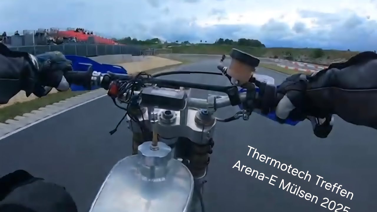 Arena-E Mülsen Thermotech Treffen Motorun 2025 5min RAW Twostroke Sound 