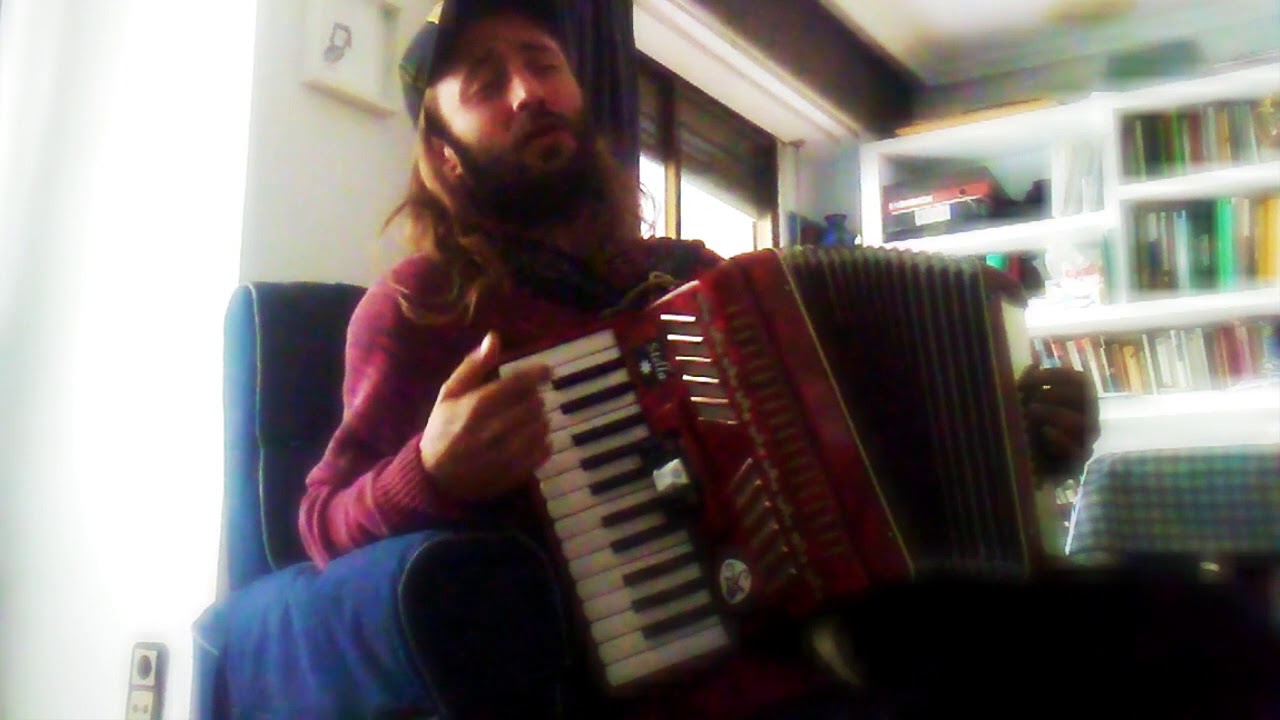 Feeding di Fyah - AntZoni Rubio - Acoustic accordion version