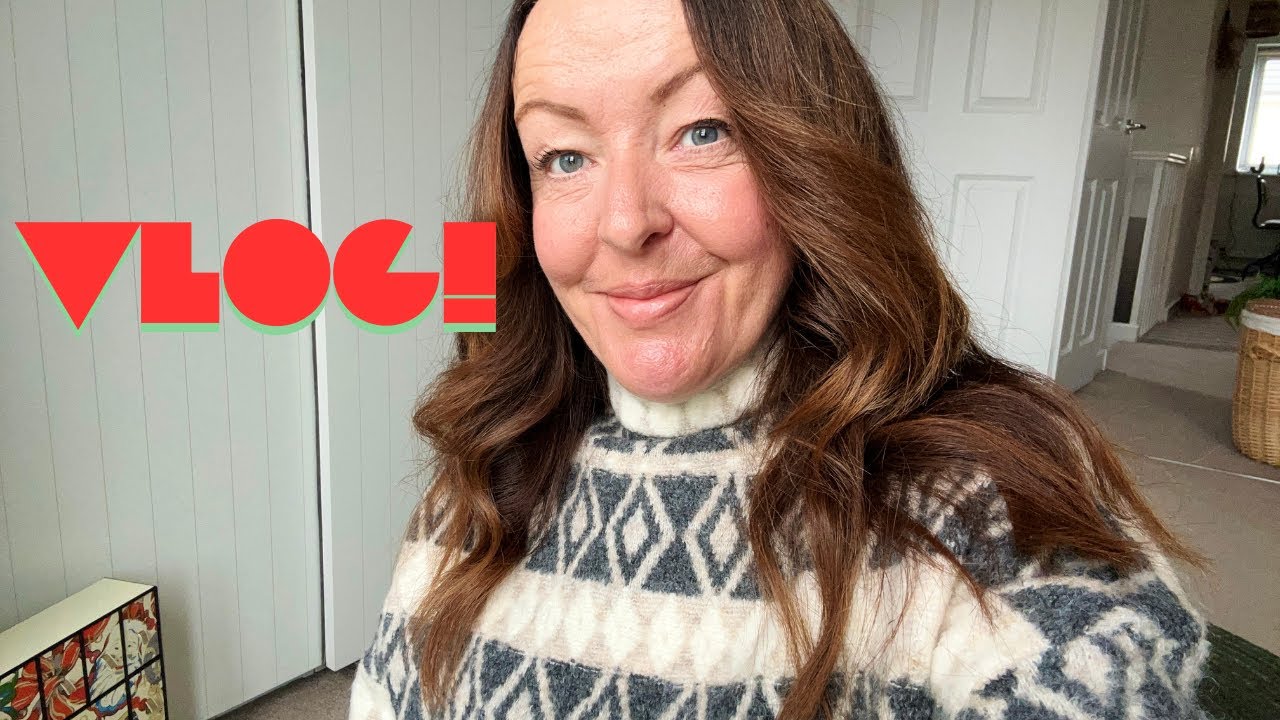 VLOG - HAIR TUTORIAL, NEW MAKE UP & XMAS SHOPPING!