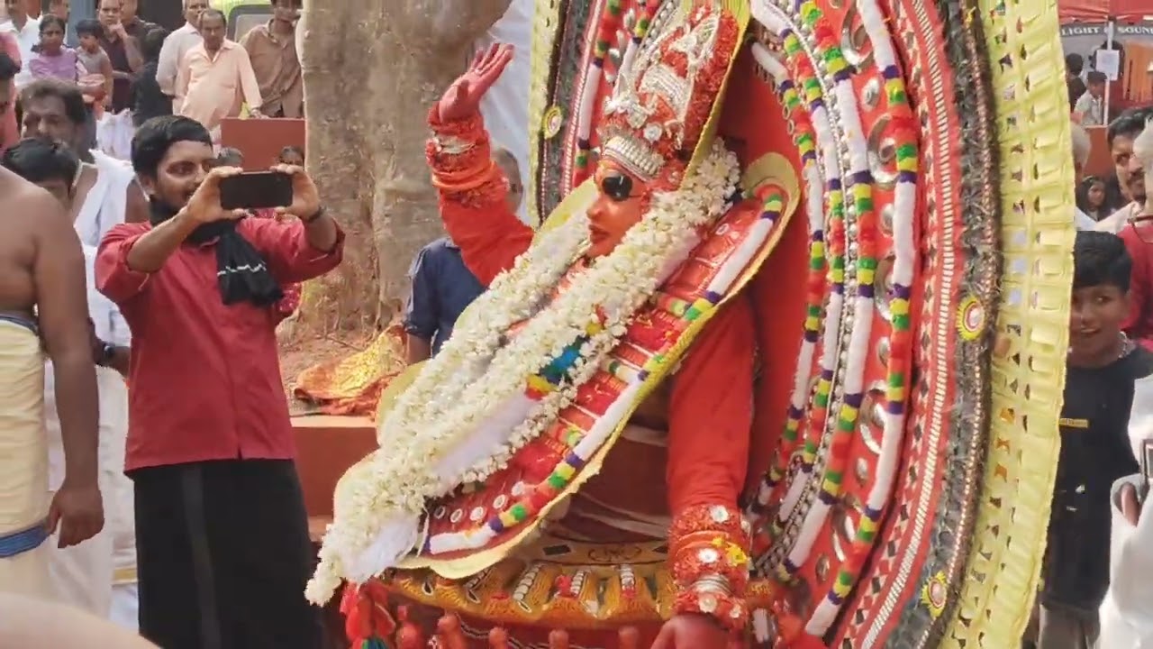 Kuraara kunnummal രക്ത ചാമുണ്ഡി ക്ഷേത്രം കണ്ണൂർ പാനൂർ part1