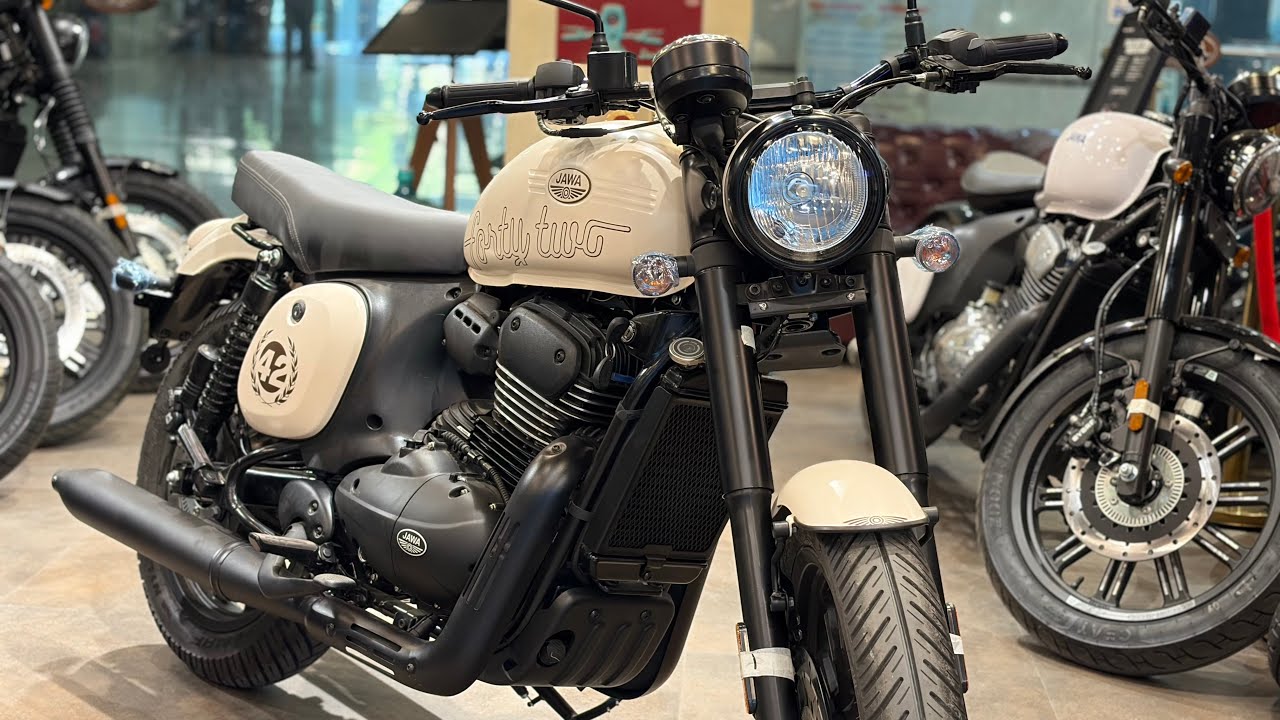 2026 New Jawa 42 Ivory : Detailed Walkaround Review | On- Road Price & Exhaust Note🔥